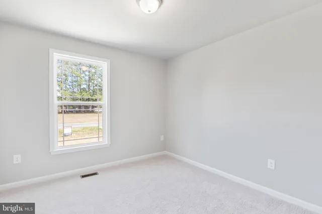 $299,900 | 2 Woodbine Drive, Unit L 16, Colonial Beach, VA 22443