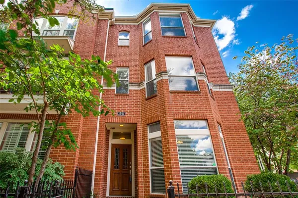 $3,950 | 3951 North Hall Street, Dallas, TX 75219