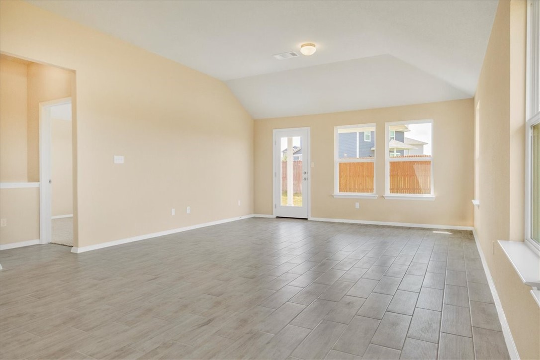 100 Four Star Drive Elgin, TX 78621 - Photo 5 of 20