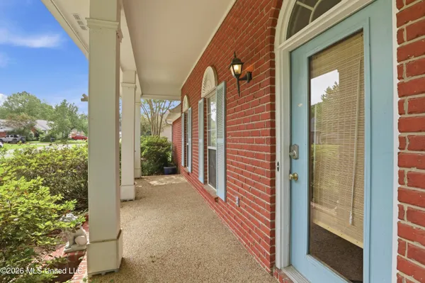 $2,050 | 4012 Brookwood Drive, Flowood, MS 39232