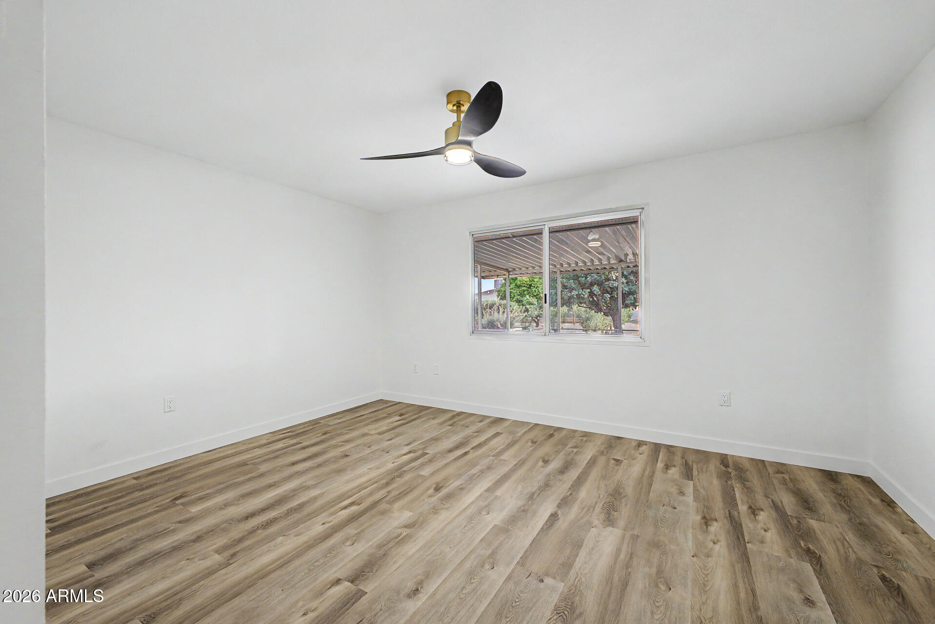 9839 West Royal Oak Road Sun City, AZ 85351 - Photo 14 of 32