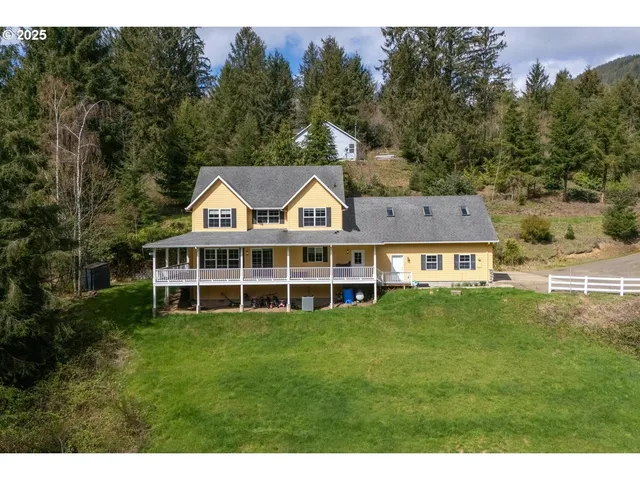 $780,000 | 8100 Briar Lane, Tillamook, OR 97141
