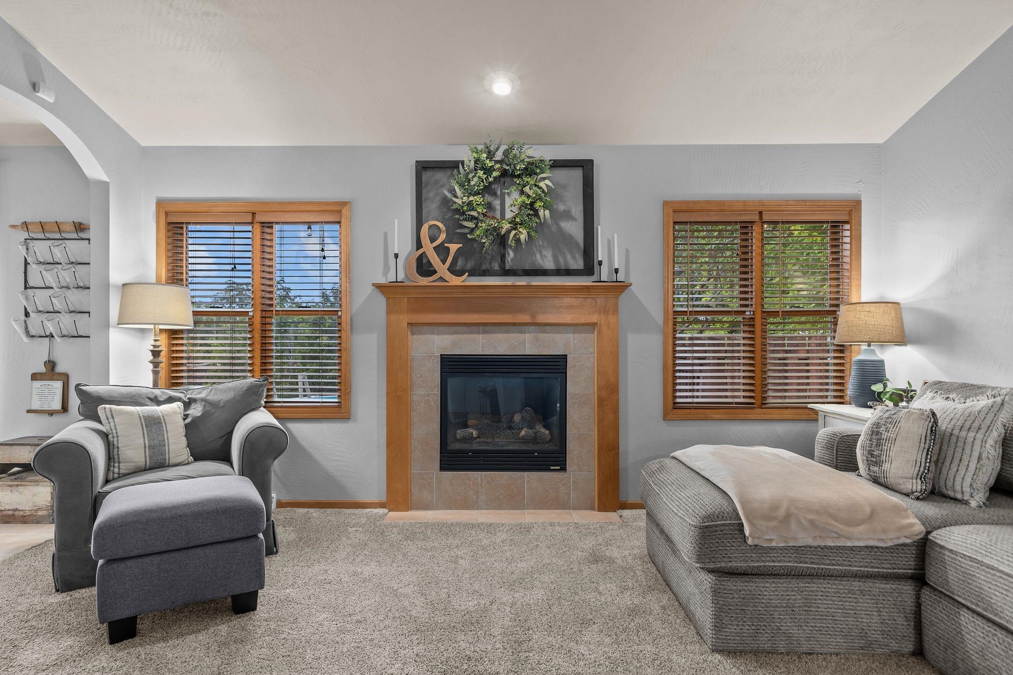 W5546 Mutzy Way Appleton, WI 54915 - Photo 6 of 66