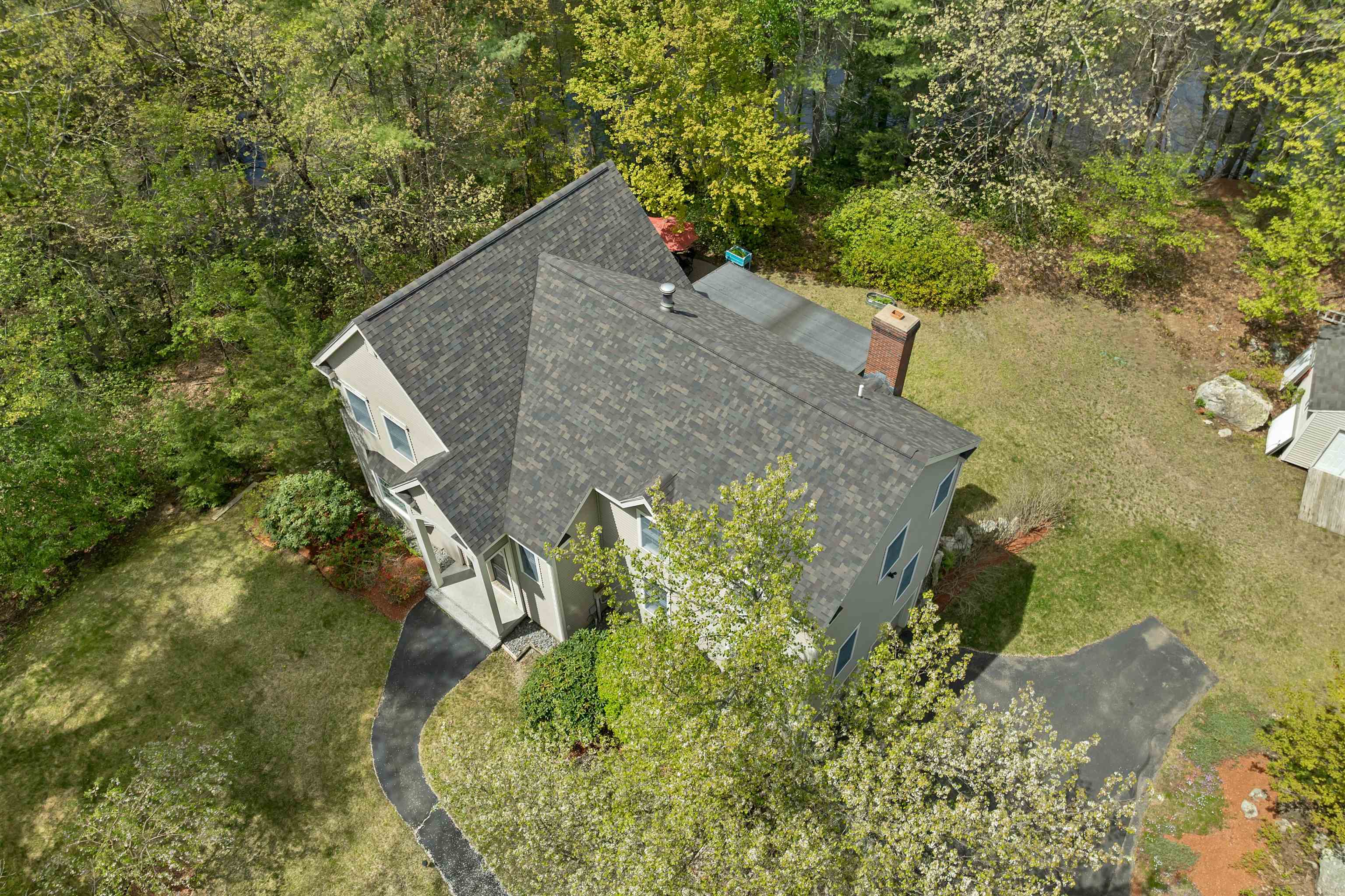 281 New Boston Road Bedford, NH 03110 - Photo 7 of 53