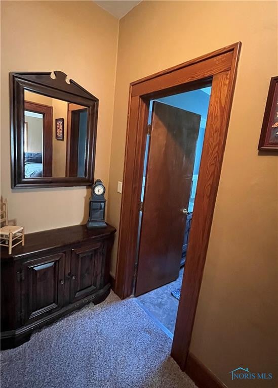 1663 Gilbert Road Toledo, OH 43614 - Photo 14 of 26 BEAUTIFUL WOOD MOLDING