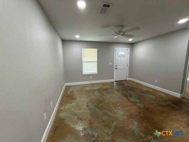 661 West Austin Street, Unit Q Luling, TX 78648 - Photo 2 of 11