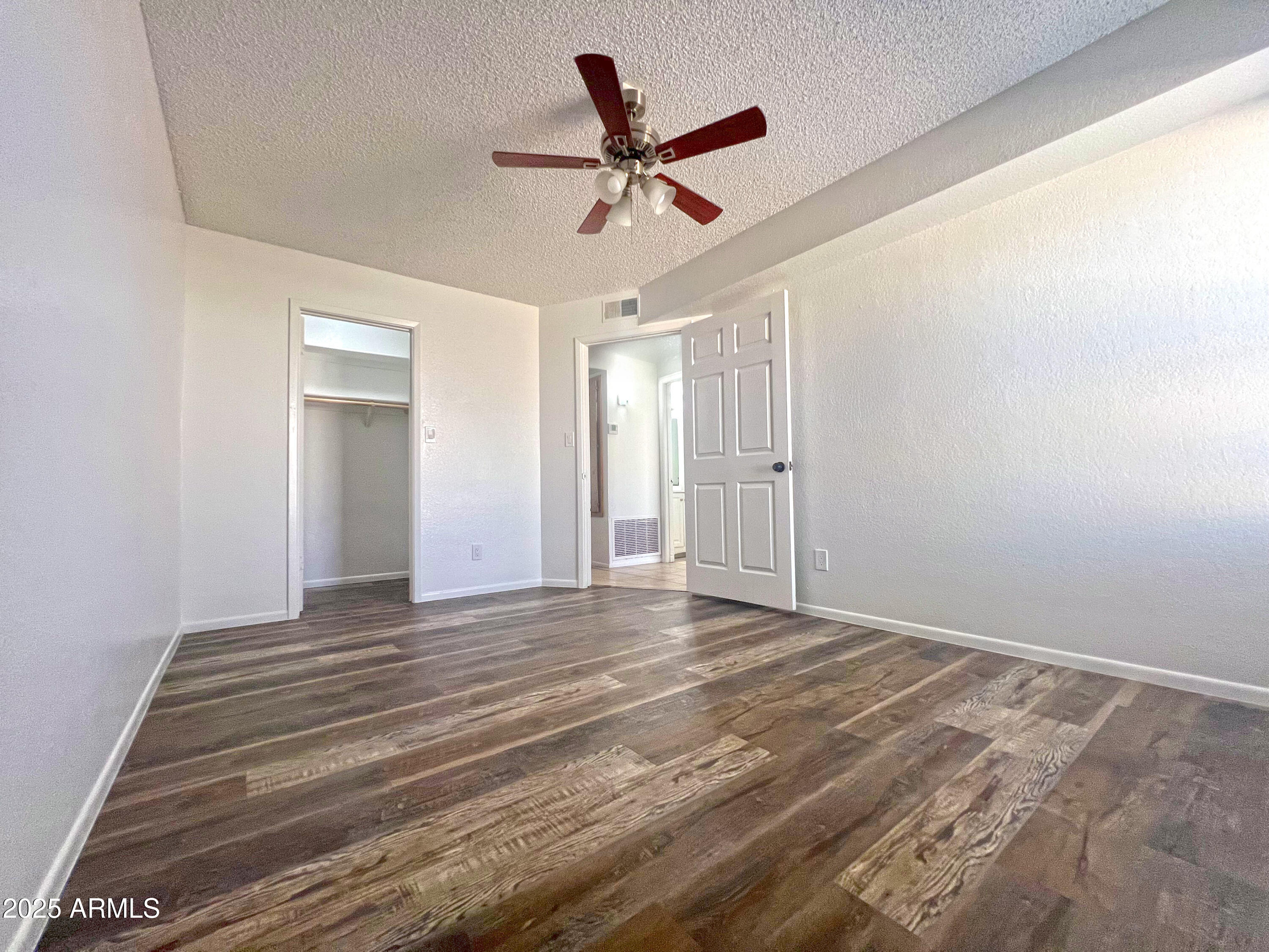 416 North Roca, Unit 103 Mesa, AZ 85213 - Photo 3 of 5 Bedroom