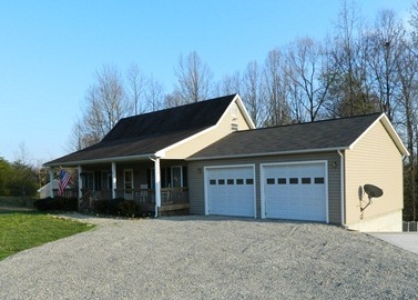 25 Riverside Drive Rocky Mount, VA 24151 - Photo 2 of 33 26x28 Garage