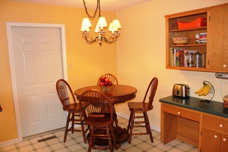 25 Riverside Drive Rocky Mount, VA 24151 - Photo 11 of 33 Kitchen (pic3)