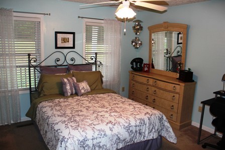 25 Riverside Drive Rocky Mount, VA 24151 - Photo 15 of 33 Bedroom 1 (Entry)