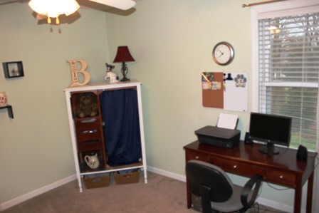 25 Riverside Drive Rocky Mount, VA 24151 - Photo 17 of 33 Bed2 (pic1) Entry