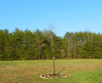 25 Riverside Drive Rocky Mount, VA 24151 - Photo 5 of 33 Front Yard