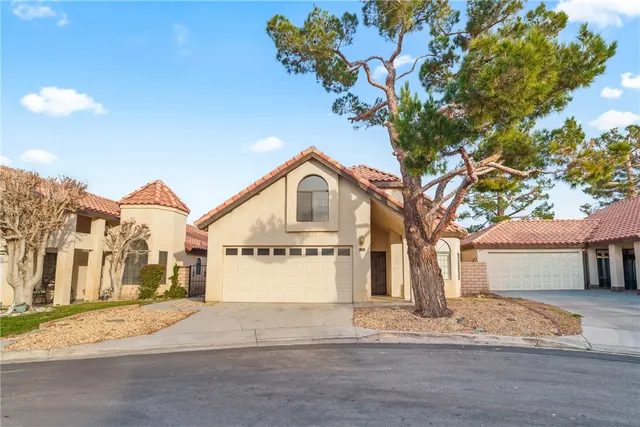 $299,000 | 11530 Pepper Lane, Apple Valley, CA 92308