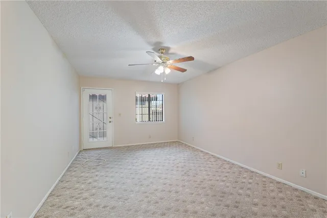 $299,000 | 11530 Pepper Lane, Apple Valley, CA 92308