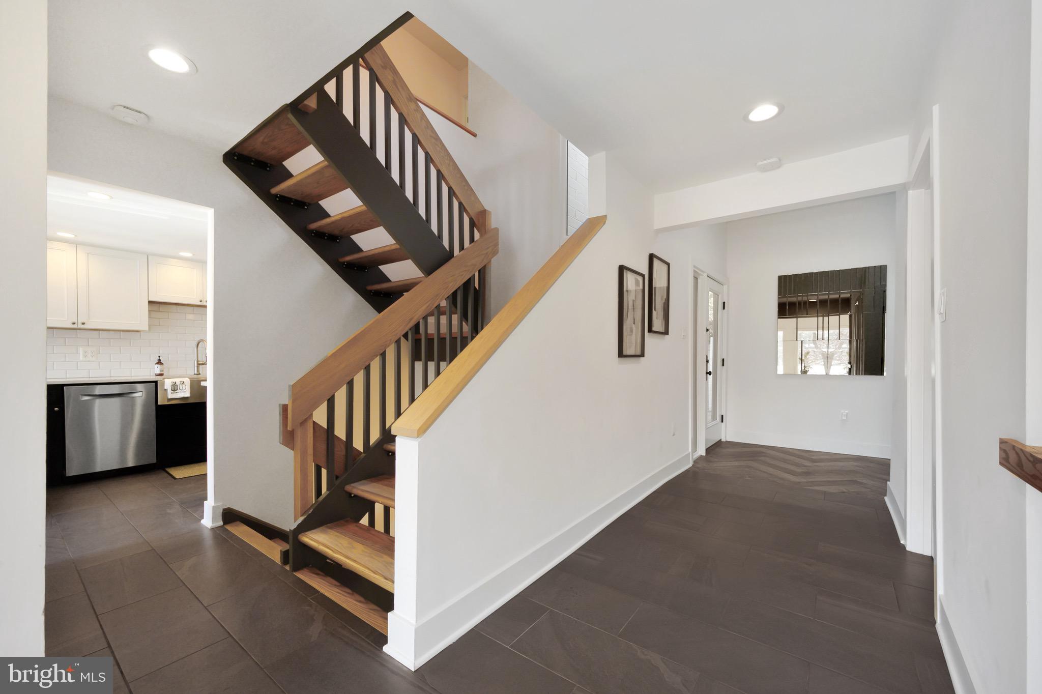 1664 Waters Edge Lane Reston, VA 20190 - Photo 5 of 51
