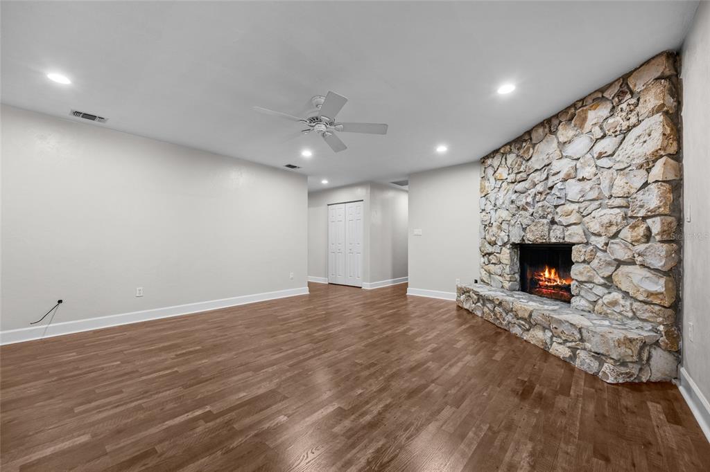8402 Southwest 1st Avenue Gainesville, FL 32607 - Photo 11 of 33 Gallery Image 11