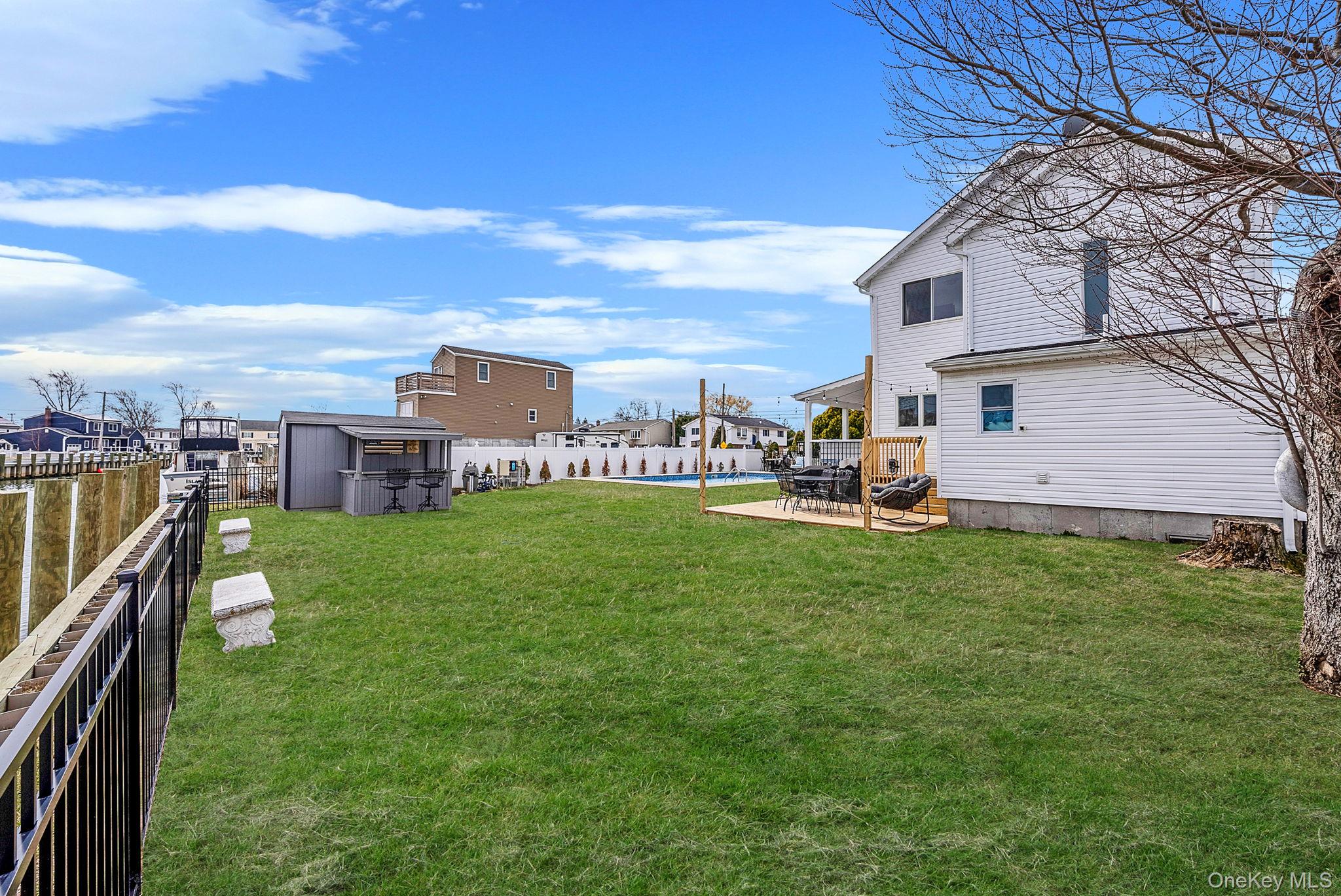 794 Pecan Street Lindenhurst, NY 11757 - Photo 13 of 44