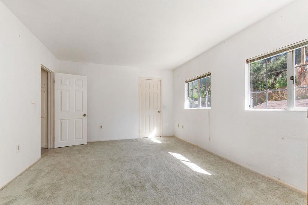 2573 Los Alisos South Fallbrook, CA 92028 - Photo 20 of 70 a view of an empty room with a window