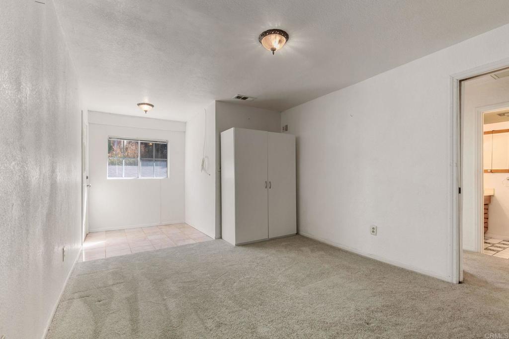 2573 Los Alisos South Fallbrook, CA 92028 - Photo 25 of 70 a view of an empty room