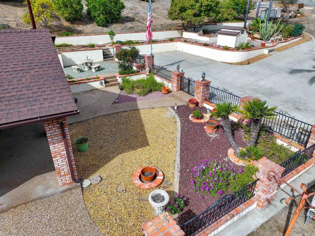 2573 Los Alisos South Fallbrook, CA 92028 - Photo 54 of 70