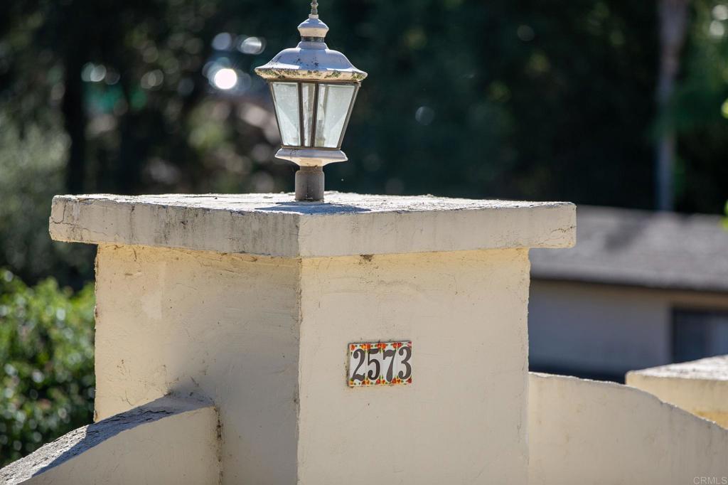2573 Los Alisos South Fallbrook, CA 92028 - Photo 57 of 70 a view of entryway