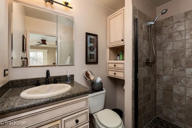 $249,900 | 1014 Lakeland Court, Unit 2A, Wheeling, IL 60090