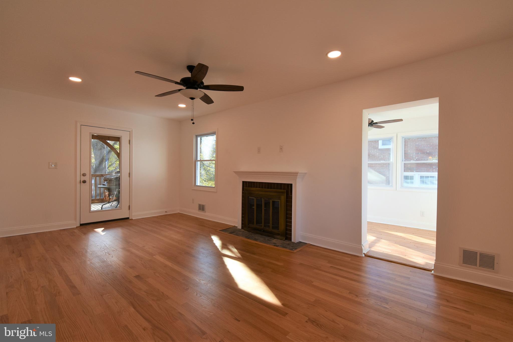 2302 Dexter Avenue Silver Spring, MD 20902 - Photo 5 of 26