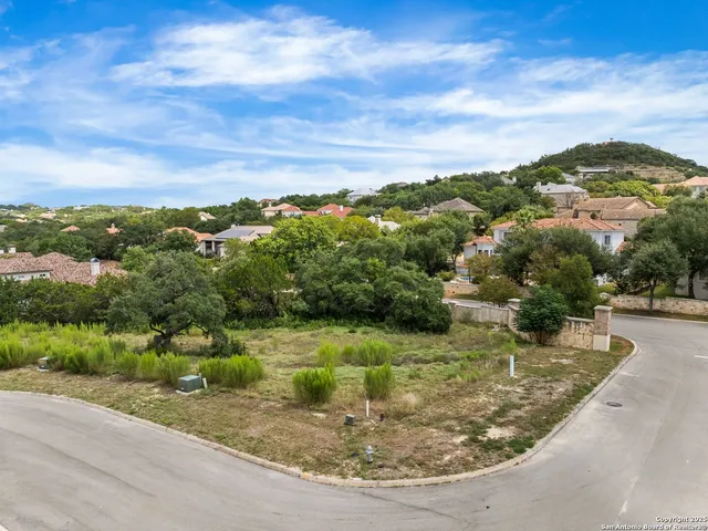 $345,000 | 7 Dominion Meadows, San Antonio, TX 78257