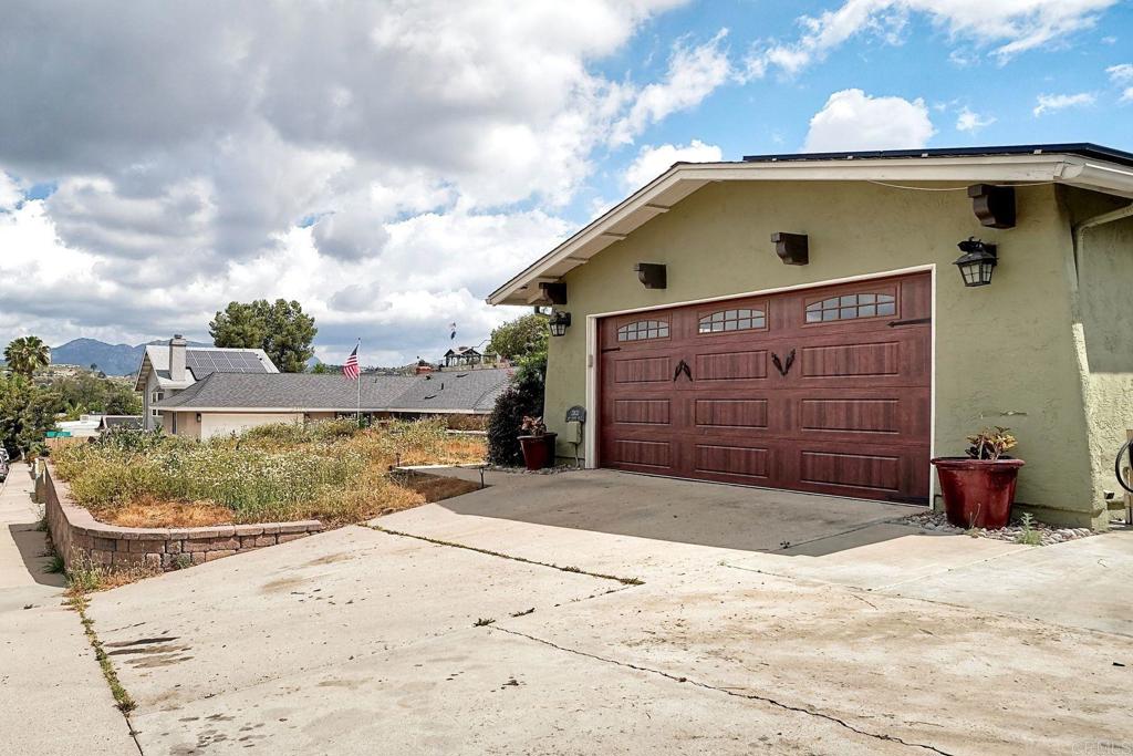 13833 Los Coches Road East El Cajon, CA 92021 - Photo 37 of 38
