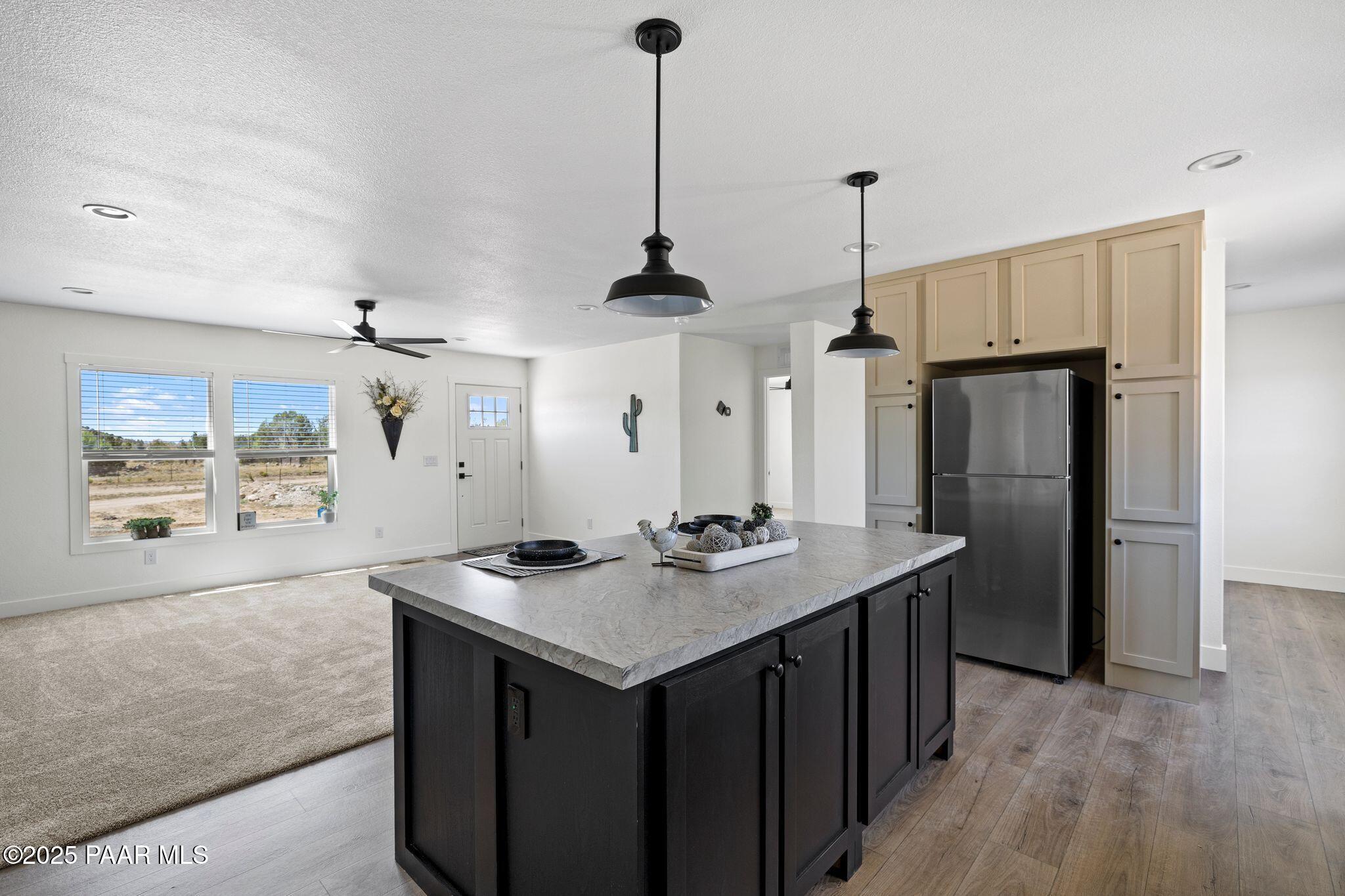 1440 East E Spring Paulden, AZ 86334 - Photo 18 of 53 Kitchen