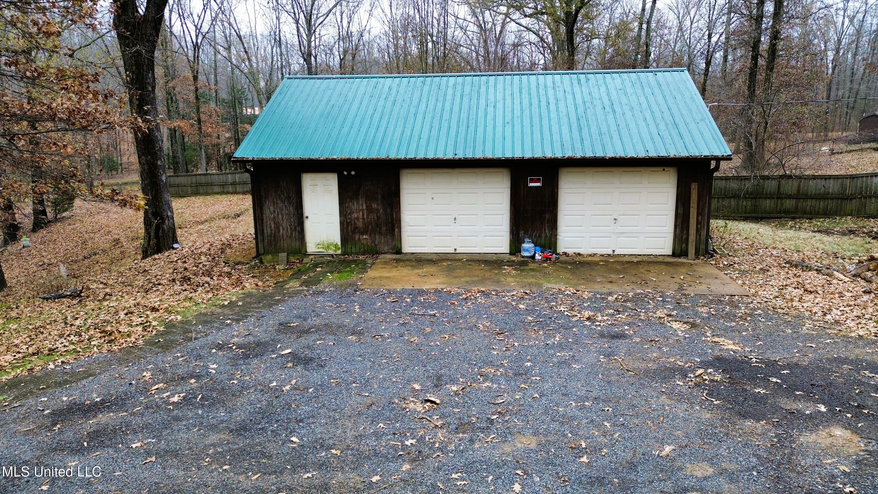530 Arkabutla Dam Road Coldwater, MS 38618 - Photo 30 of 38 dji_fly_20251217_140458_312_176600055222