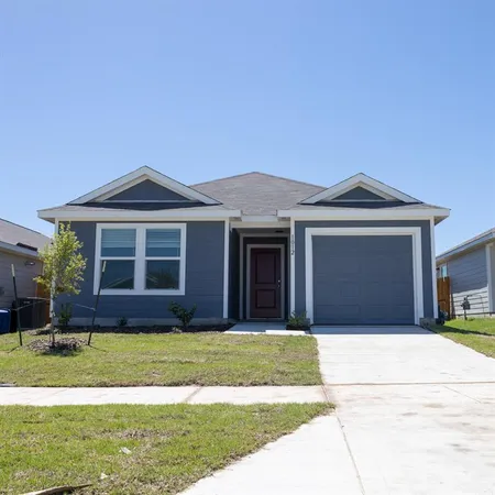 $2,095 | 1012 Mountain Laurel Road, Princeton, TX 75407