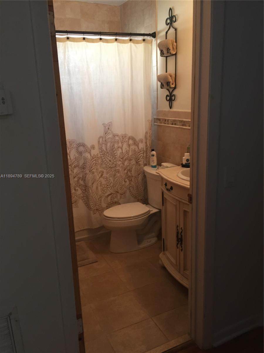5886 Southwest 42nd Street Miami, FL 33155 - Photo 10 of 19 Remodeled bath