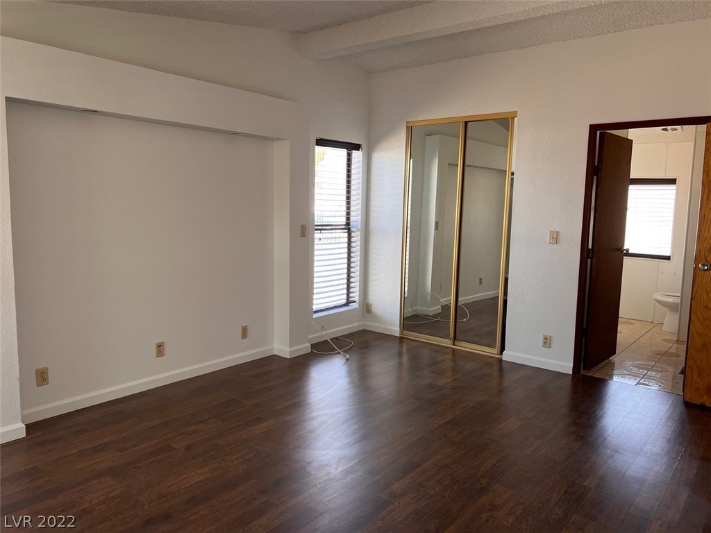 5482 Petaca Road Las Vegas, NV 89122 - Photo 4 of 31