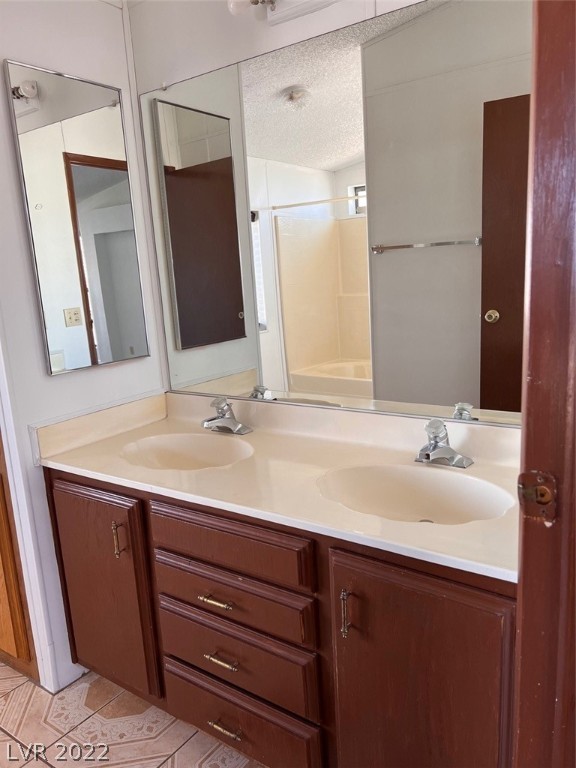 5482 Petaca Road Las Vegas, NV 89122 - Photo 5 of 31