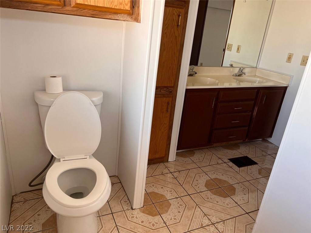 5482 Petaca Road Las Vegas, NV 89122 - Photo 7 of 31