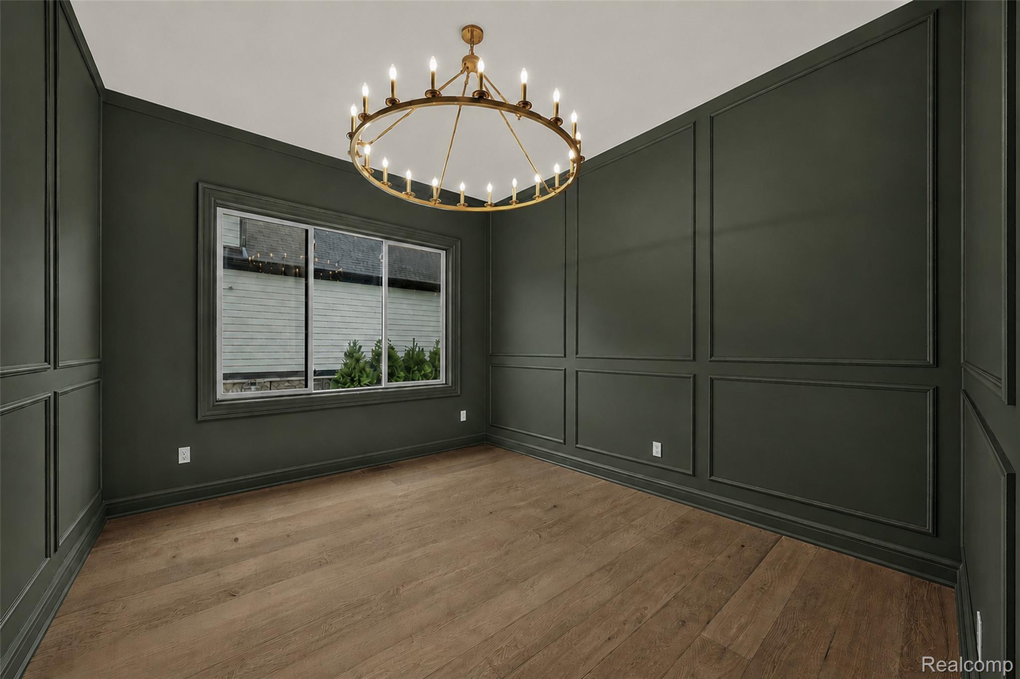 526 Maplehill Road Rochester, MI 48306 - Photo 21 of 67 1 (58).jpg