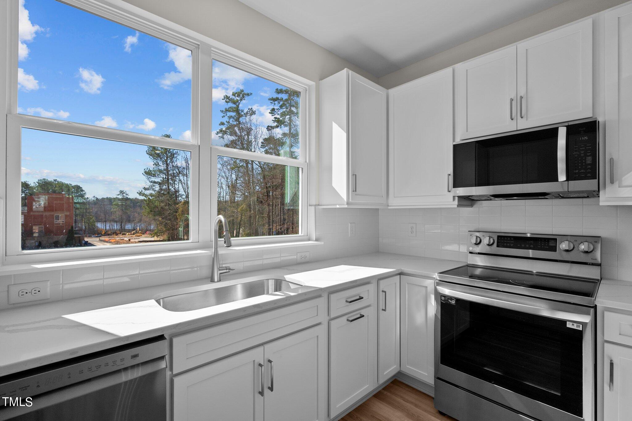 1200 Capability Drive, Unit 104 Raleigh, NC 27606 - Photo 13 of 41 12-web-or-mls-_NFP1504