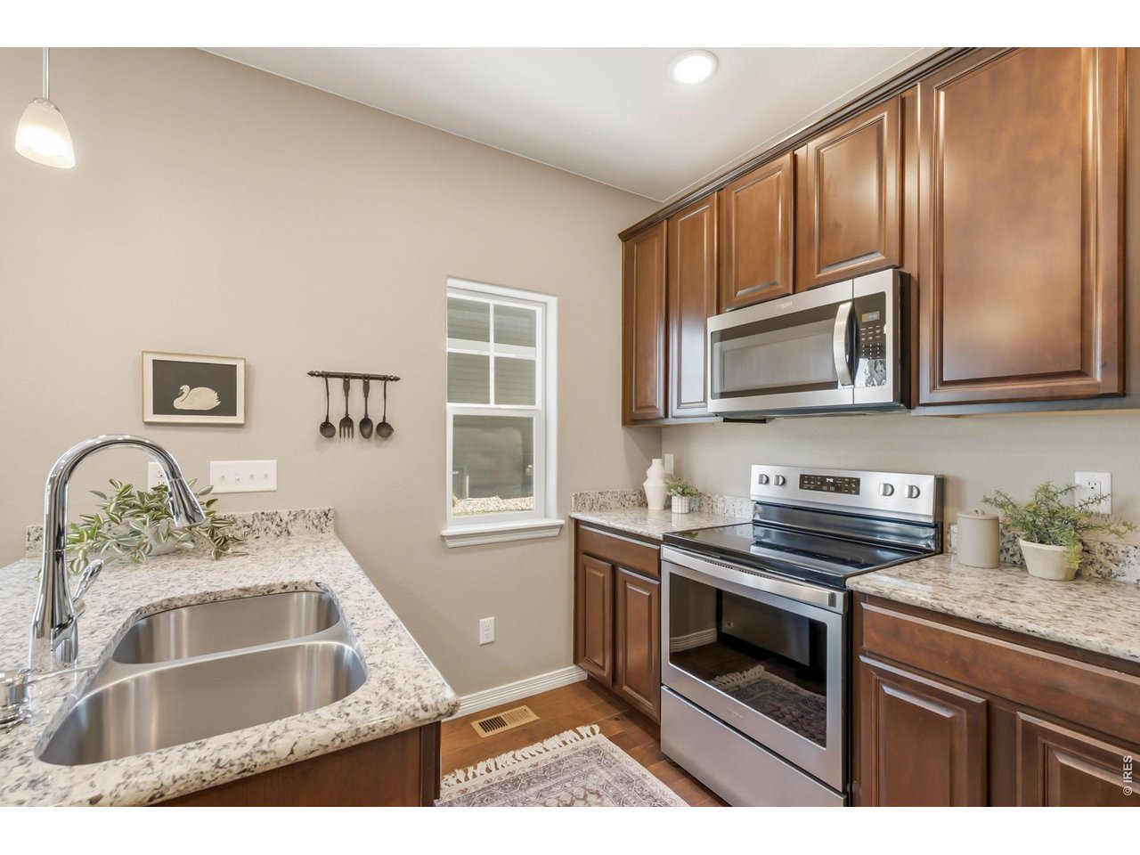 2420 Ridge Top Drive, Unit 4 Fort Collins, CO 80526 - Photo 8 of 22 Quartz counter tops