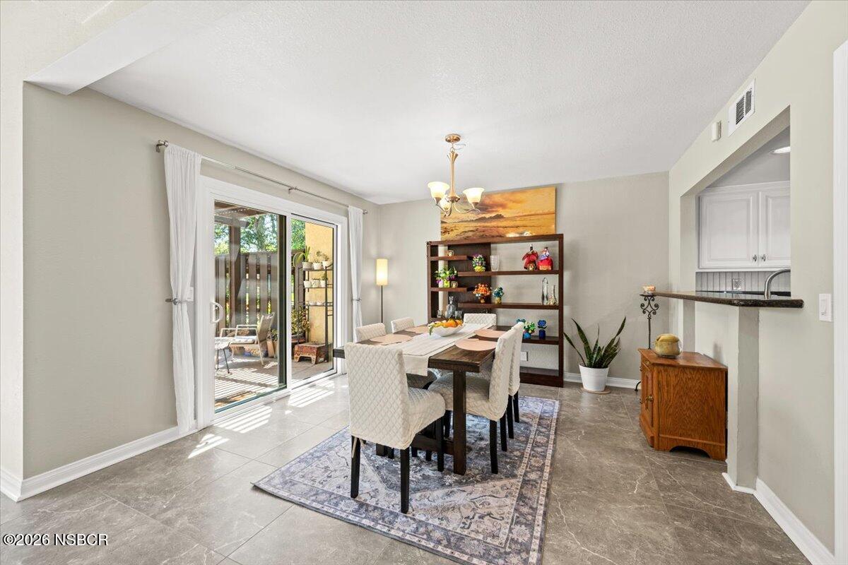 154 Abbey Road Santa Maria, CA 93455 - Photo 11 of 44 15-Dining Room