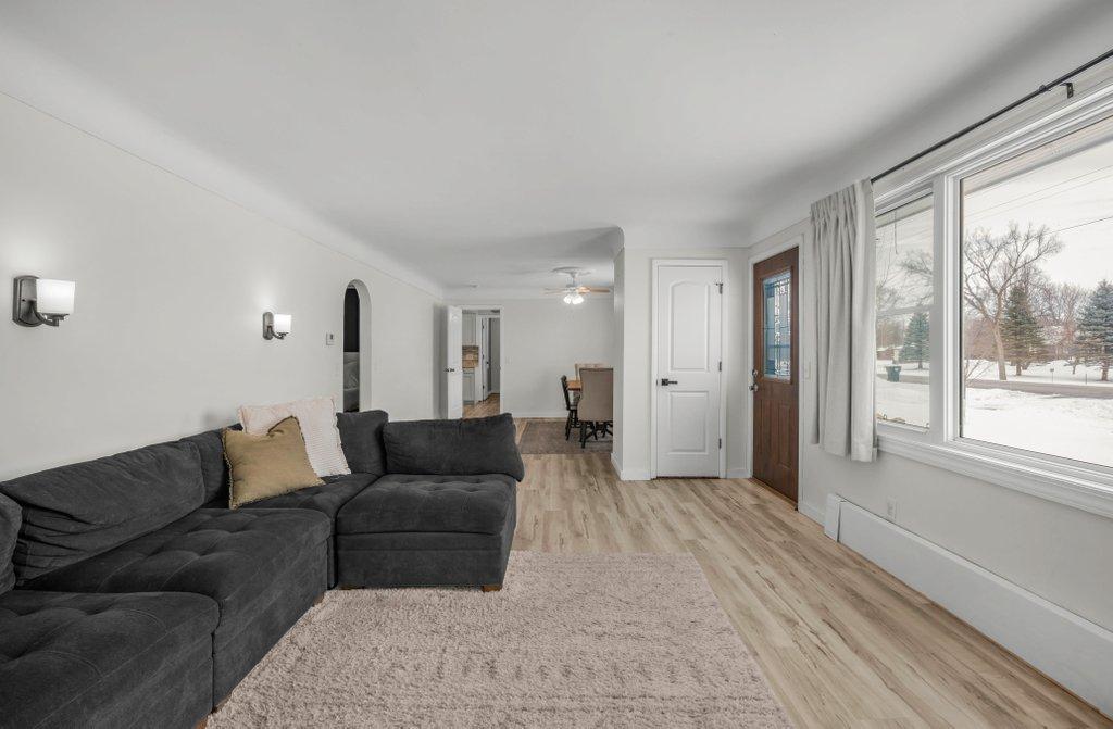 21856 Lake George Boulevard Anoka, MN 55303 - Photo 11 of 36