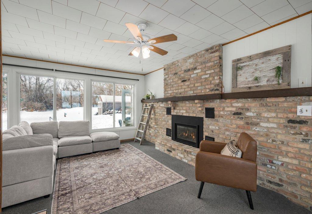 21856 Lake George Boulevard Anoka, MN 55303 - Photo 2 of 36