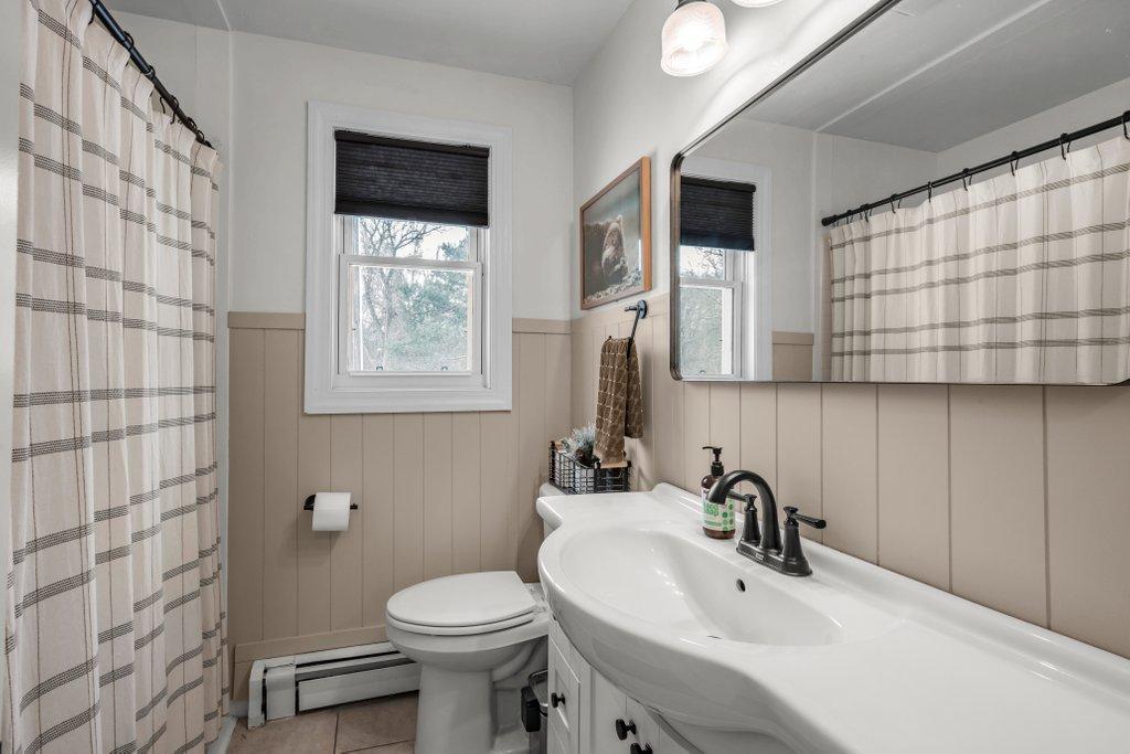 21856 Lake George Boulevard Anoka, MN 55303 - Photo 7 of 36