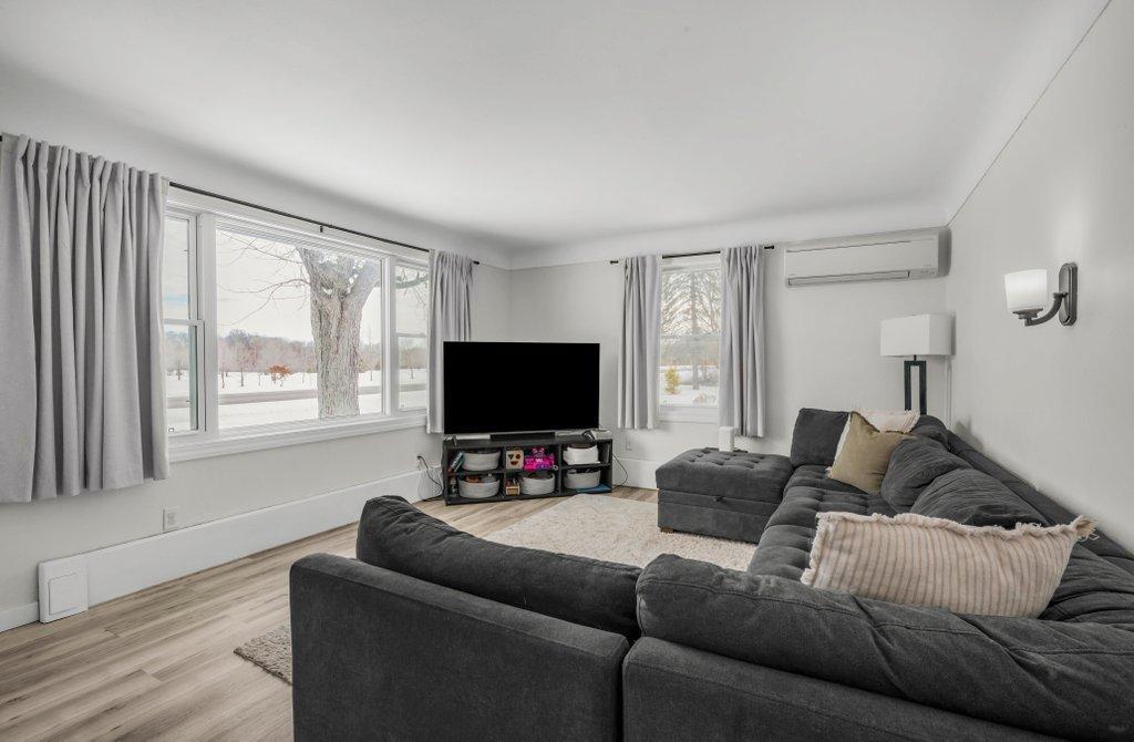 21856 Lake George Boulevard Anoka, MN 55303 - Photo 9 of 36