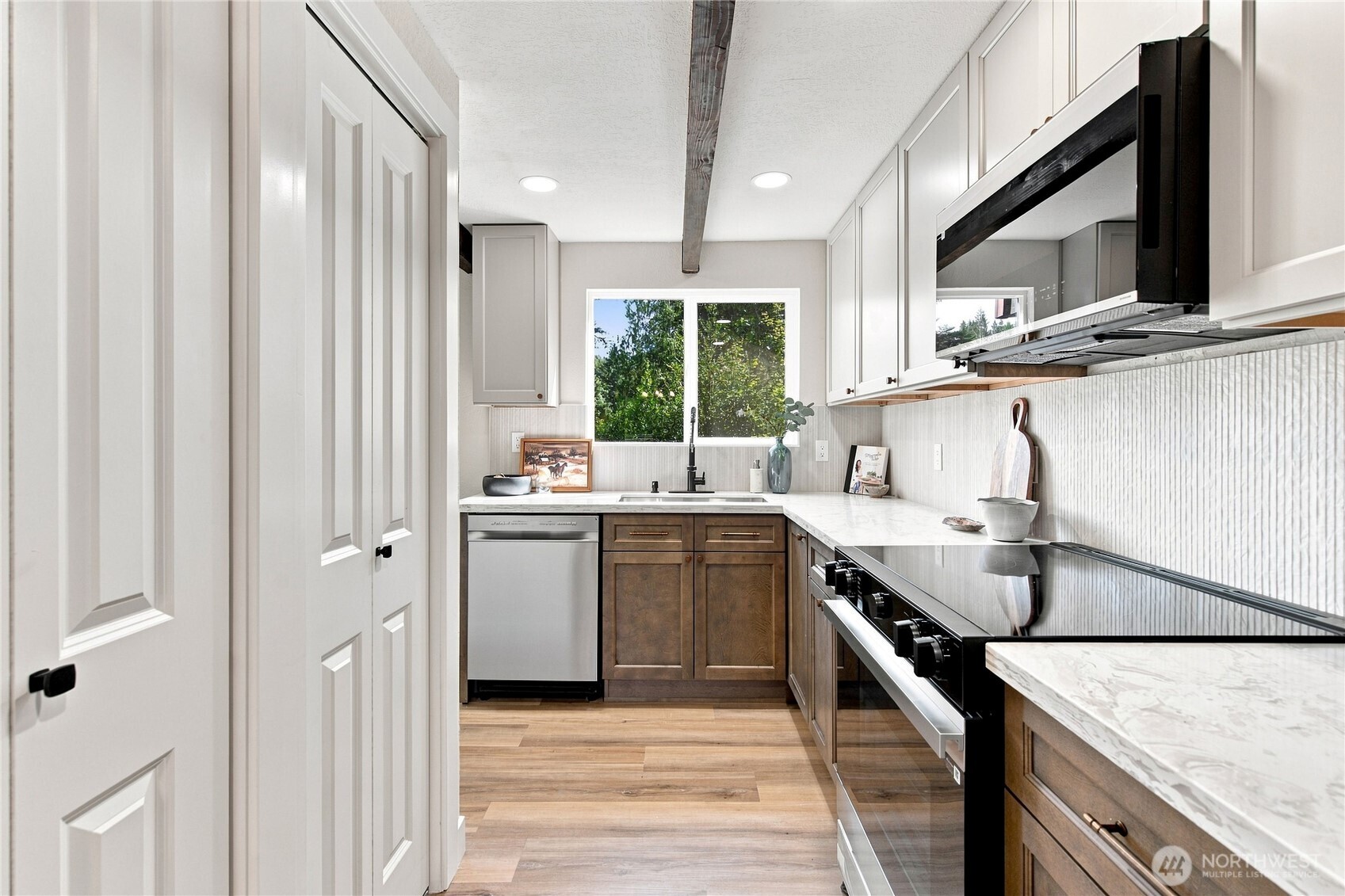 23501 Wallitner Road Arlington, WA 98223 - Photo 10 of 40 Gallery Image 10