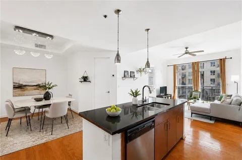 $299,900 | 711 Cosmopolitan Drive Northeast, Unit 300, Atlanta, GA 30324