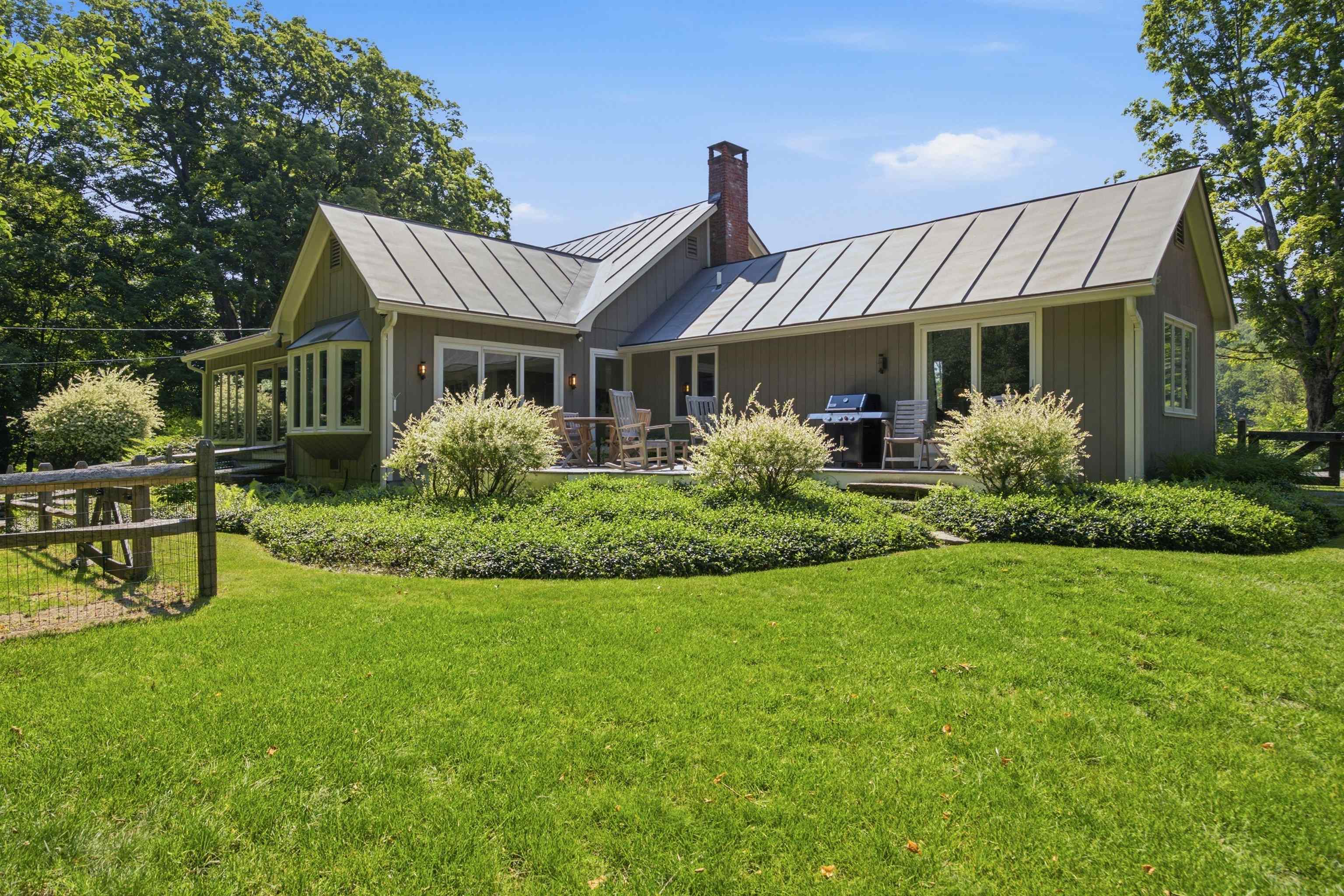 472 Green Gate Road Barnard, VT 05091 - Photo 2 of 58 Gallery Image 2