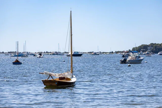 $6,950,000 | 135 Putnam Avenue, Cotuit, MA 02635