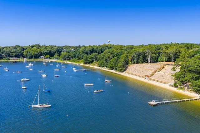 $6,950,000 | 135 Putnam Avenue, Cotuit, MA 02635