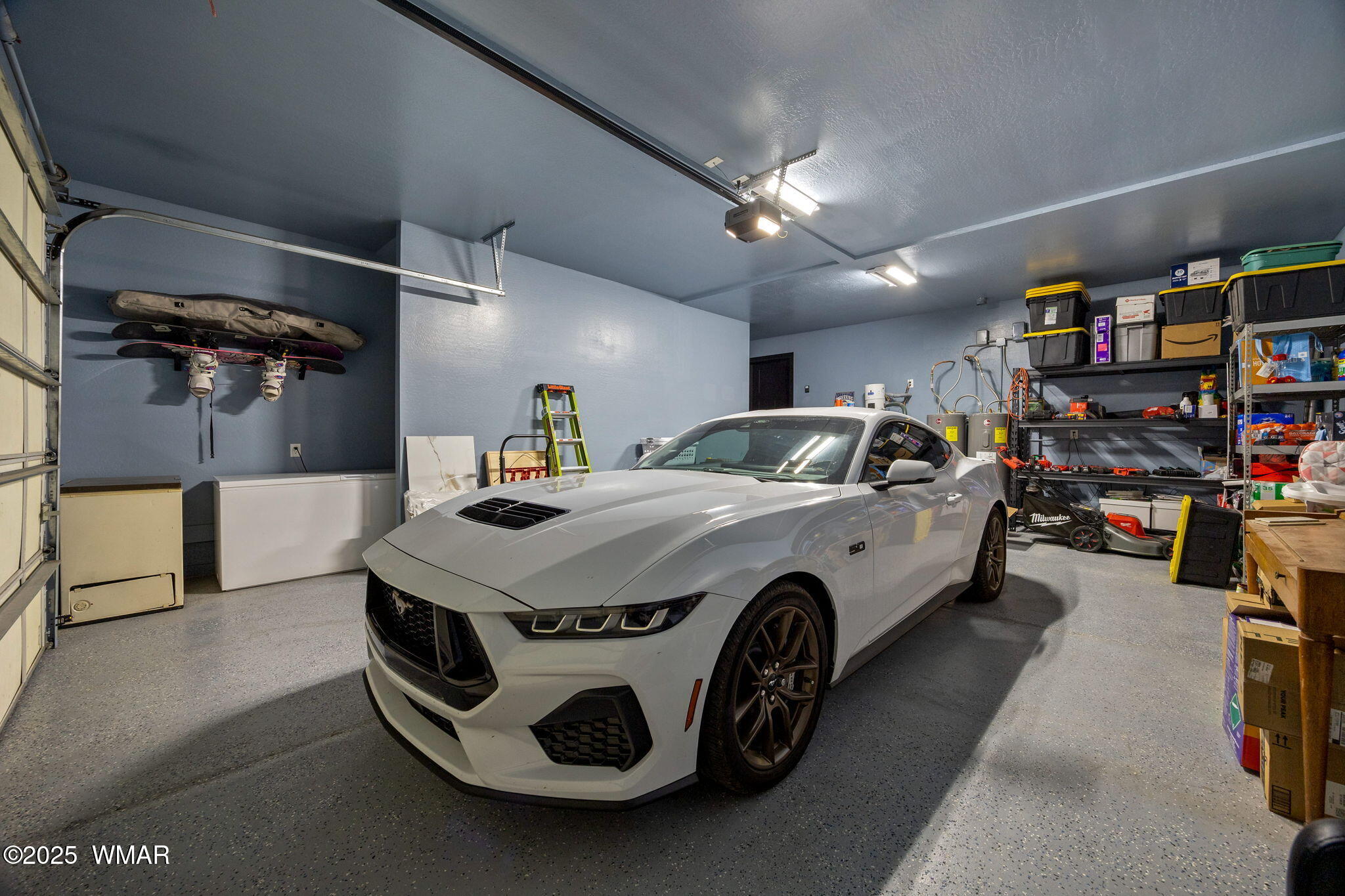 7106 Long Road Show Low, AZ 85901 - Photo 33 of 65 a car parked in a garage